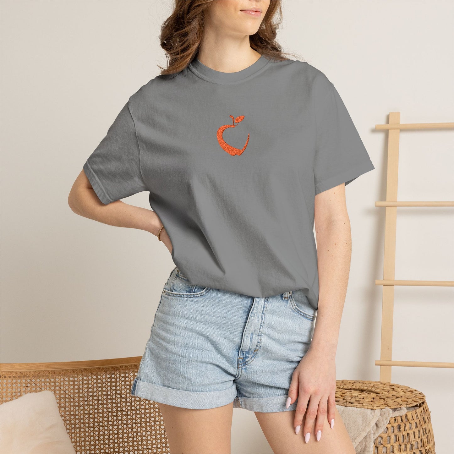 MVD Apple-Heart icon - T-Shirt