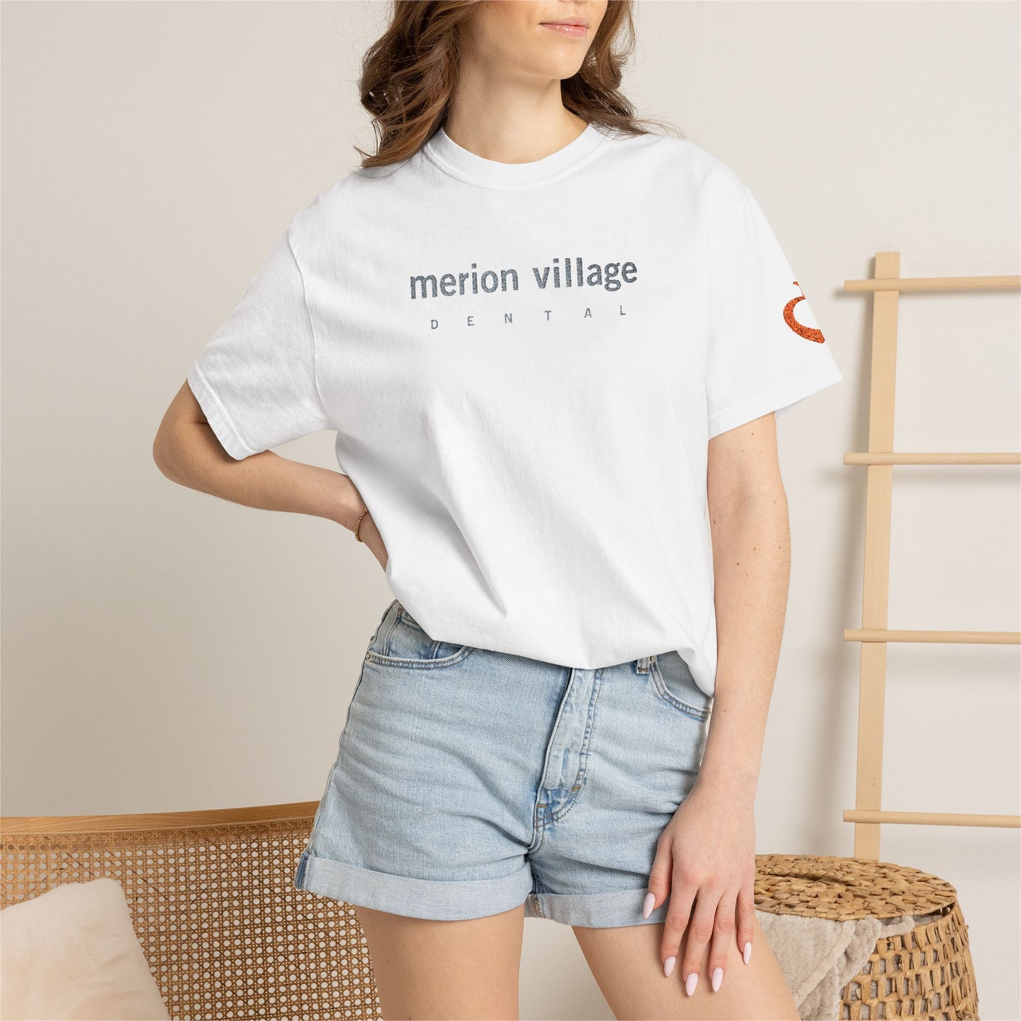 MVD_MERION VILLAGE DENTAL_embroidery – Apple-Heart icon sleeve_embroidery - T-Shirt