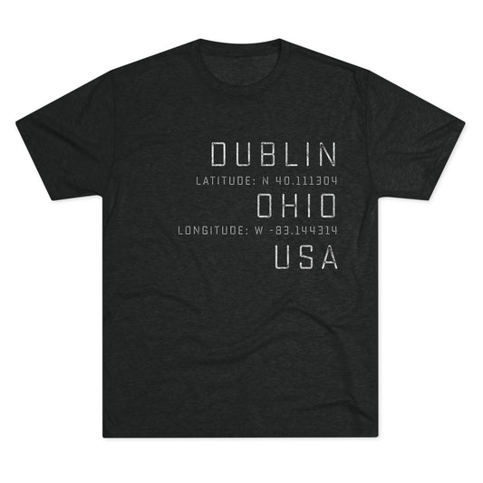 DUBLIN OHIO USA Longitude/Latitude (right align)–White print-Men's Tri-Blend Crew Tee