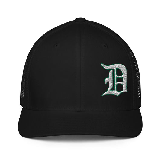 Script D_White-Green outline-asymmetrical design position-Closed-back trucker cap