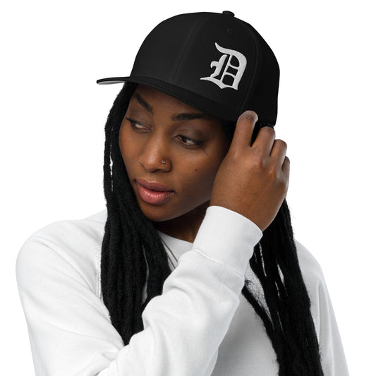 Script D_White-asymmetrical design position-Closed-back trucker cap